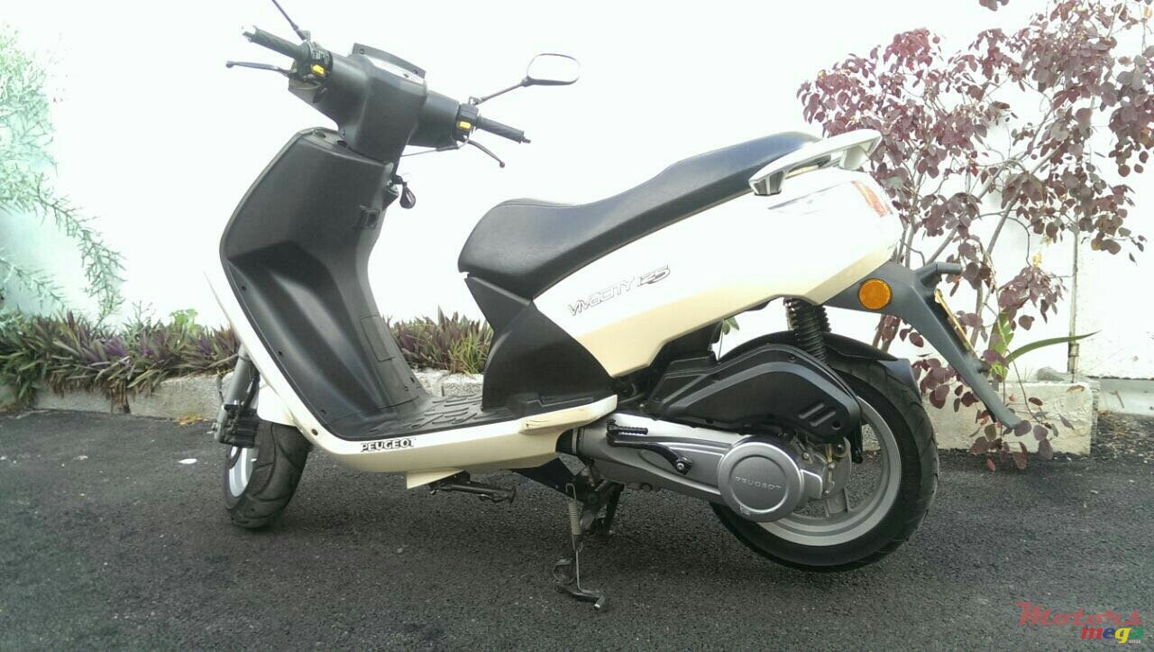 2015' Peugeot photo #7