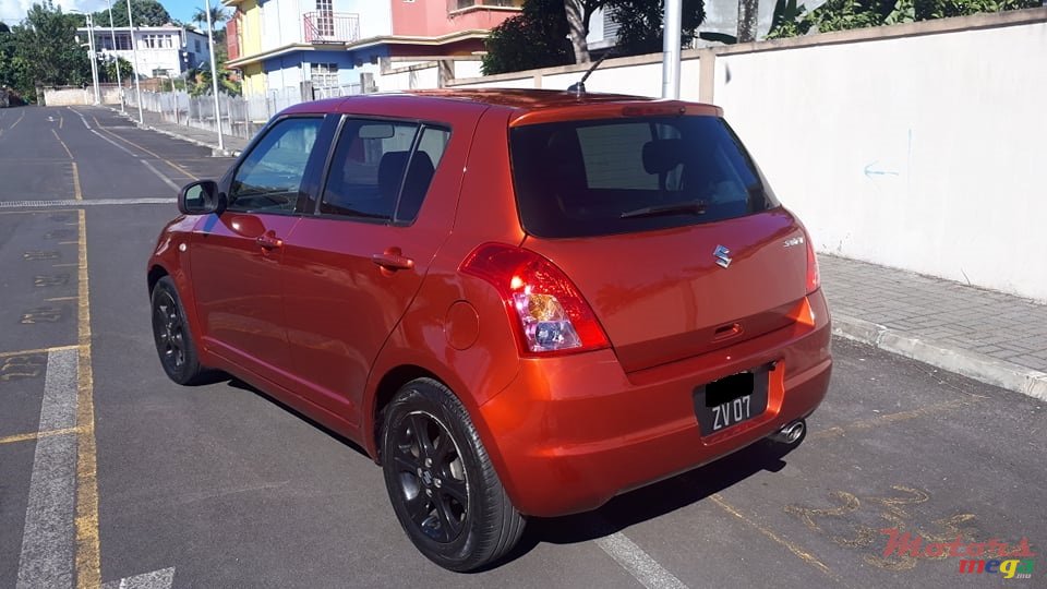 2007' Suzuki Swift photo #4