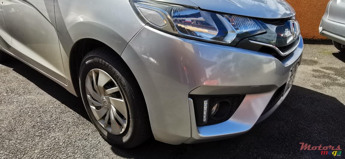 2015' Honda Fit photo #5