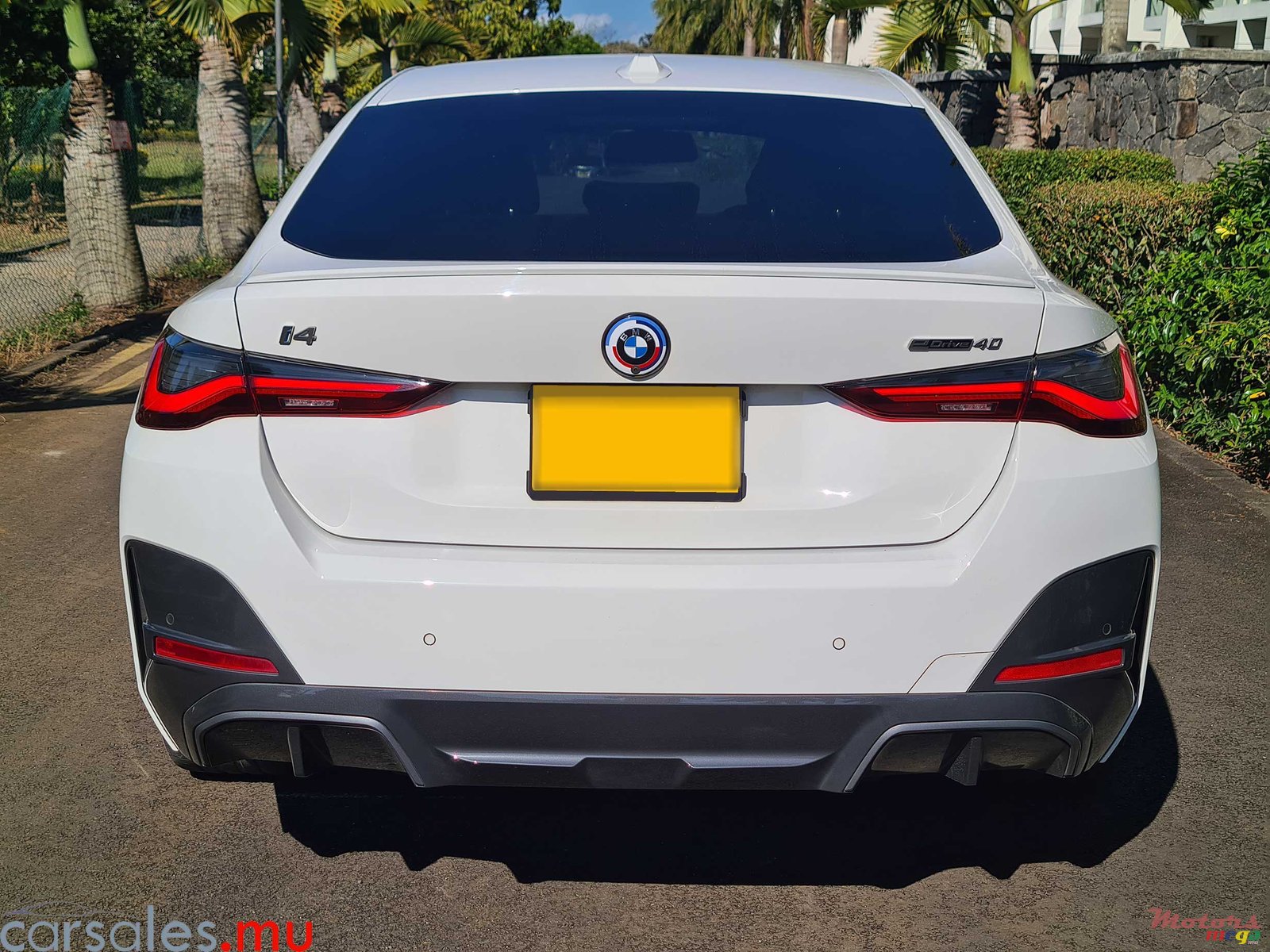 2022' BMW i4 MSport Line photo #5