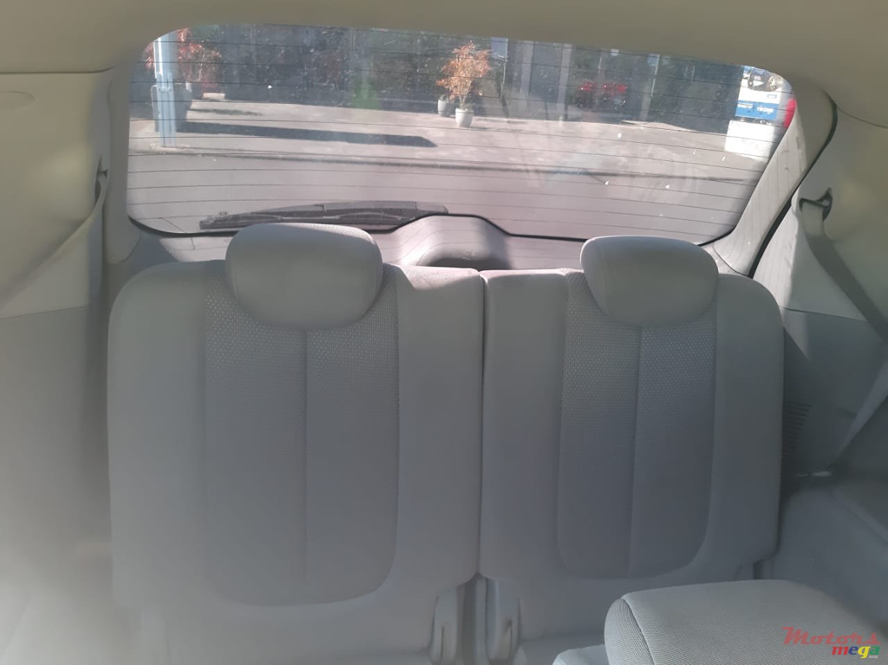 2008' Kia Carens photo #6