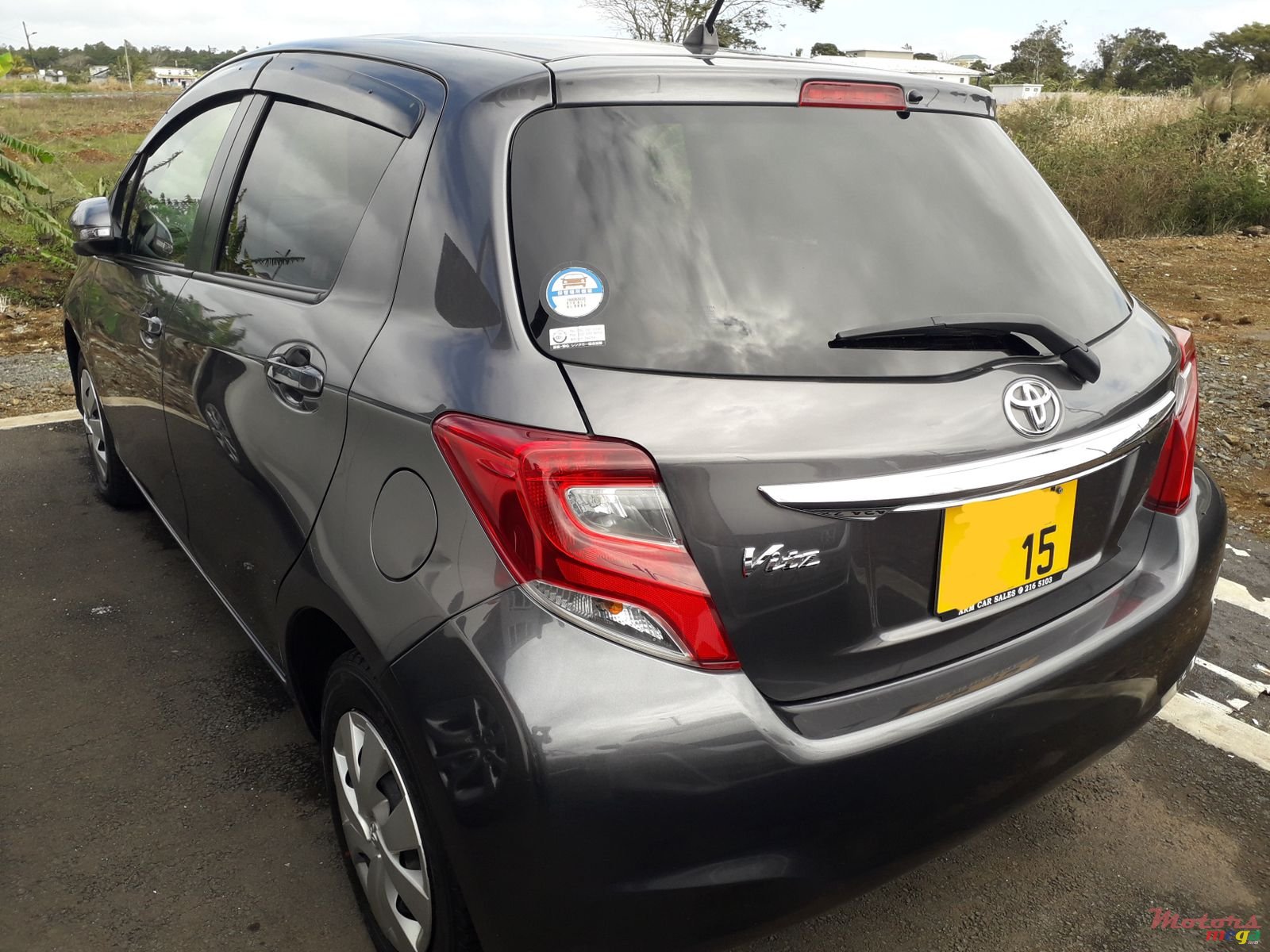 2015' Toyota Vitz 1.0 photo #1