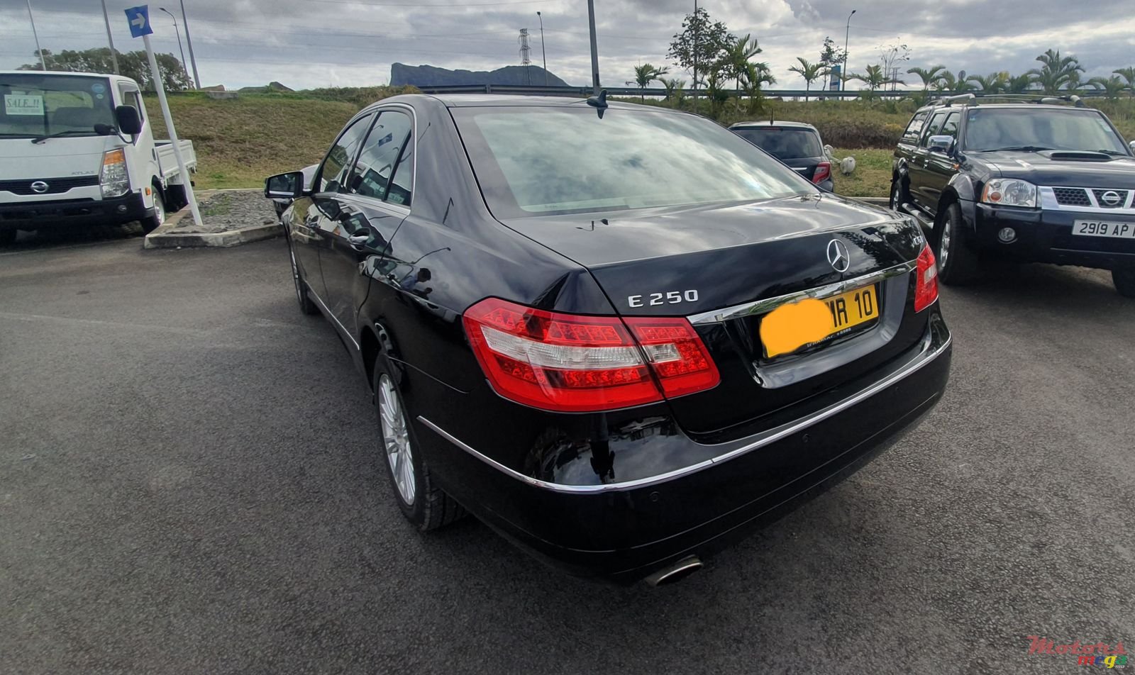 2010' Mercedes-Benz E250 photo #3