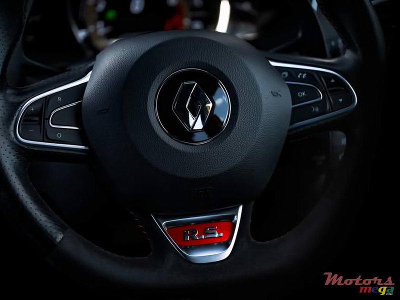 2020' Renault Megane RS photo #6