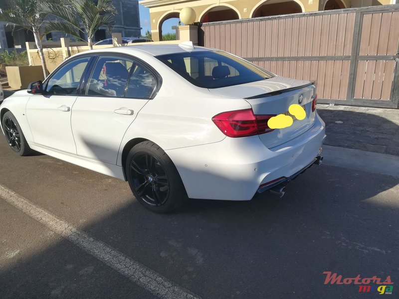 2015' BMW 3 Series photo #7