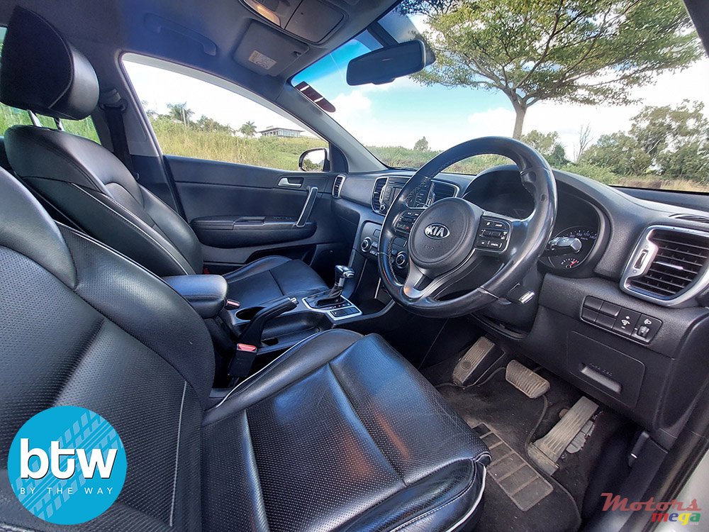 2017' Kia Sportage photo #5
