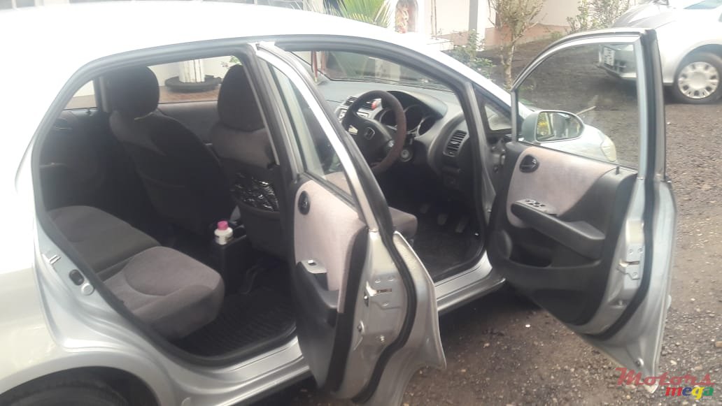 2006' Honda City photo #2