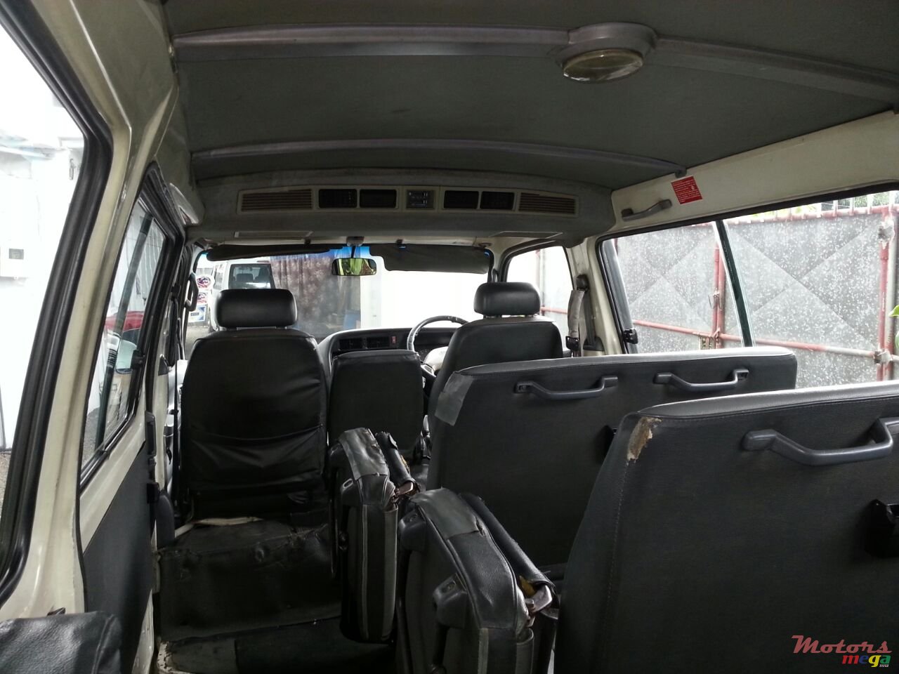 1998' Toyota HiAce photo #6