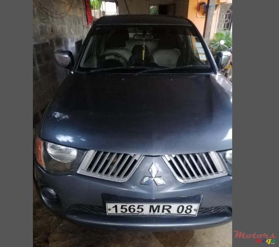 2008' Mitsubishi L 200 photo #2