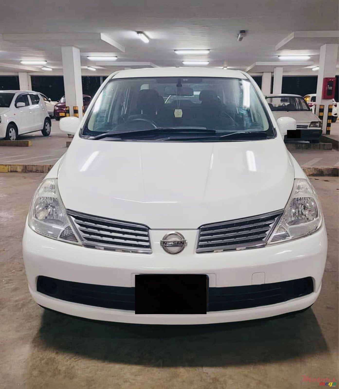 2006' Nissan Tiida photo #1