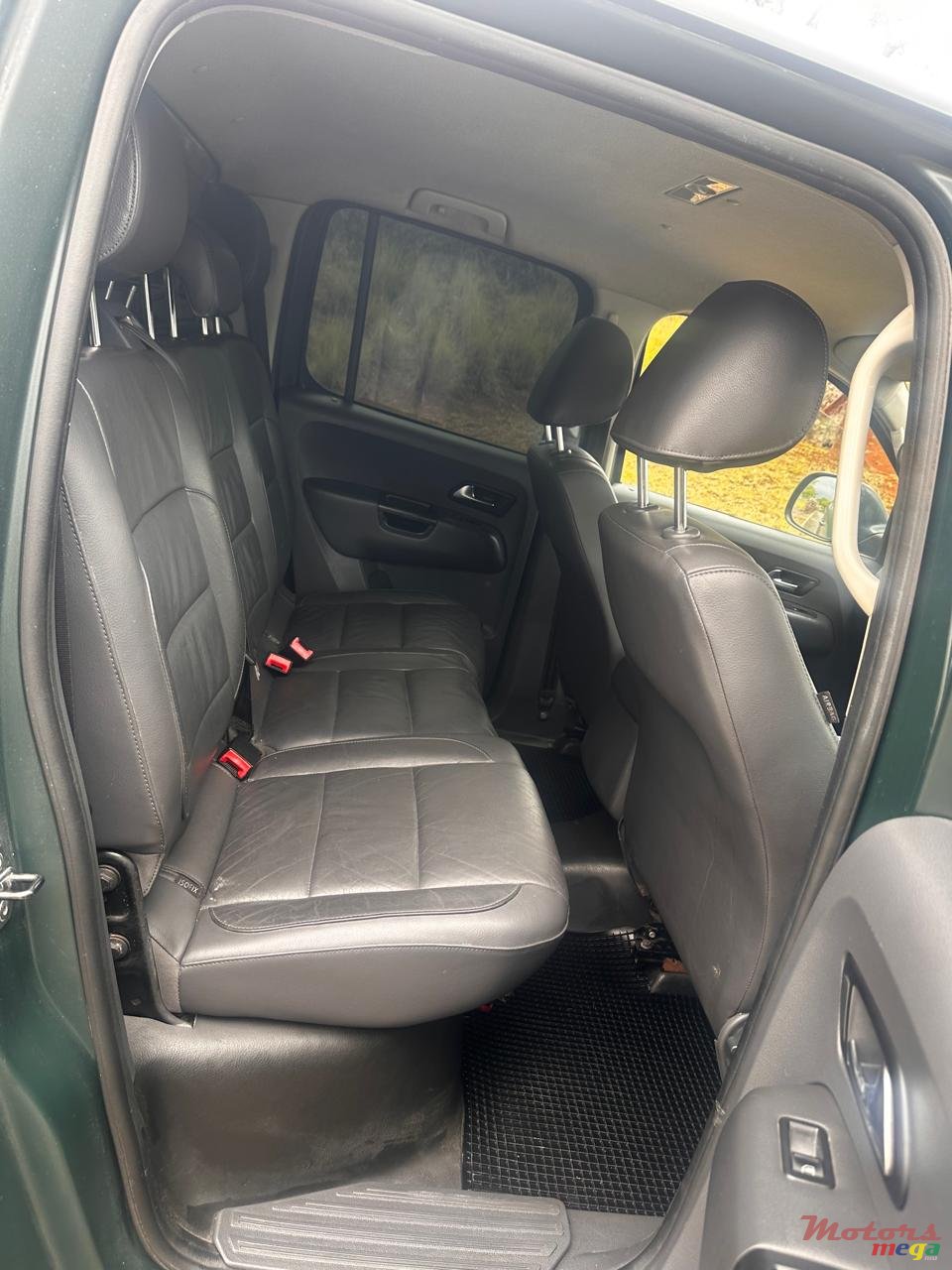 2017' Volkswagen Amarok photo #4