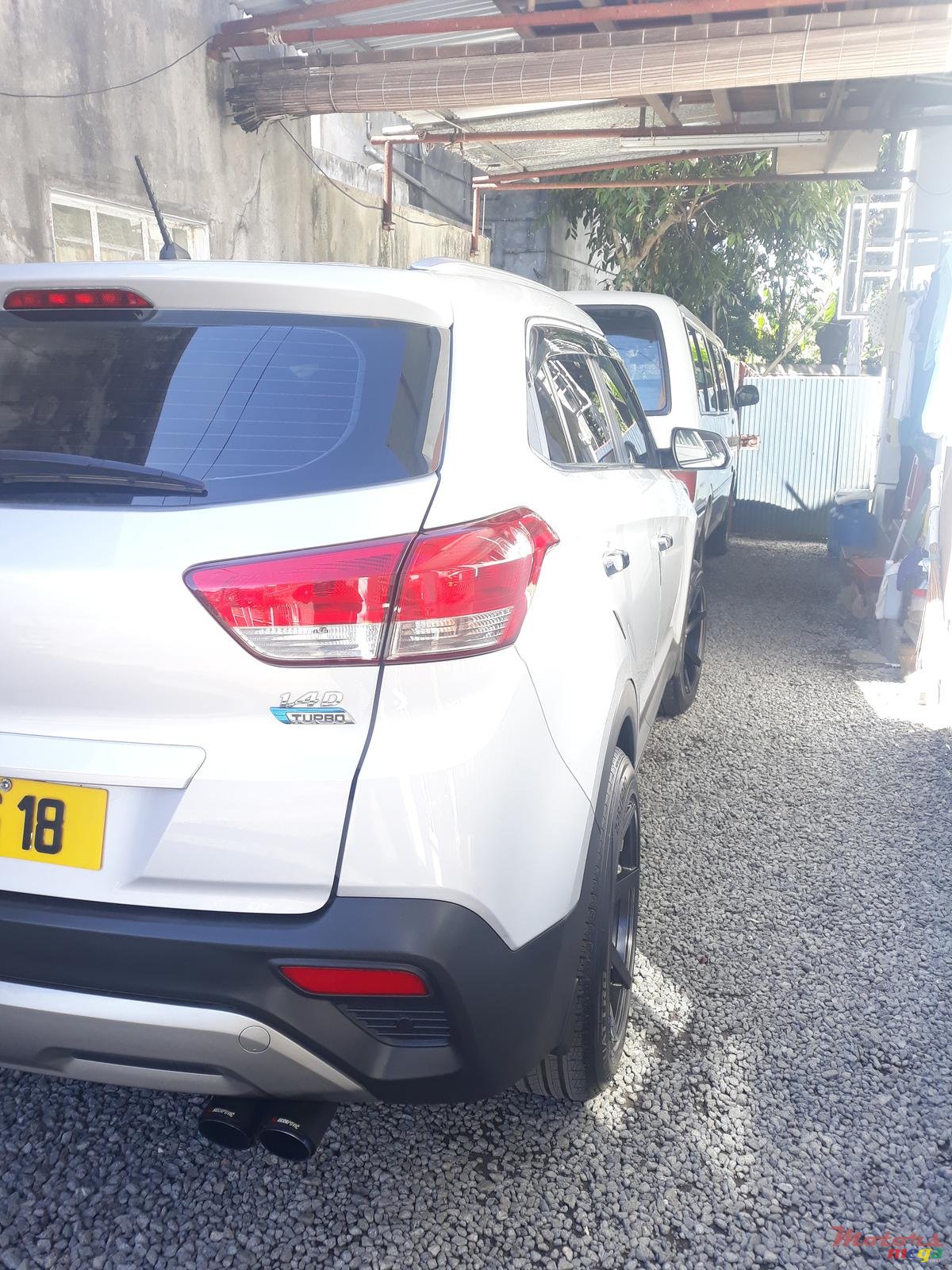 2018' Hyundai i25 Sport photo #3