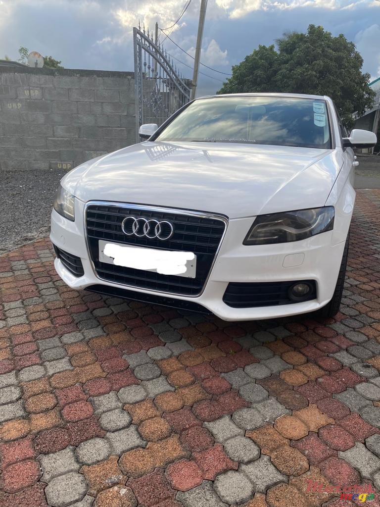 2011' Audi A4 B8 photo #1