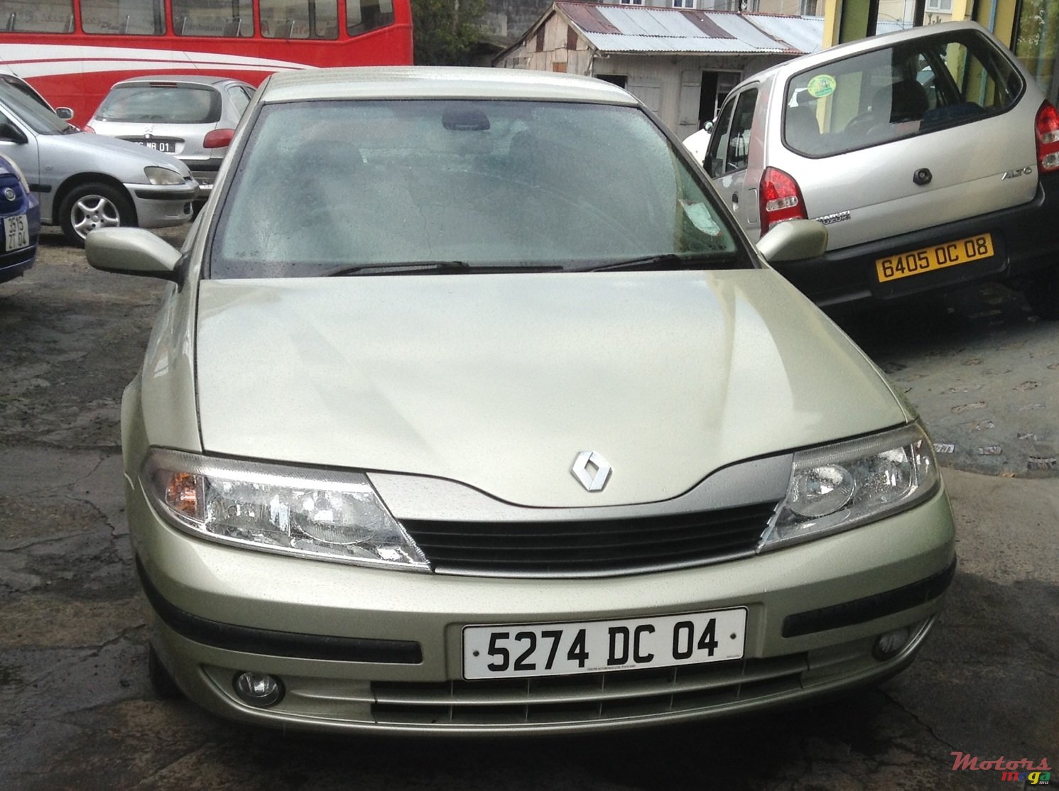 2004' Renault Laguna photo #1