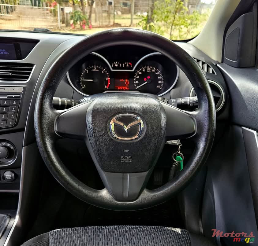 2018' Mazda BT-50 photo #7