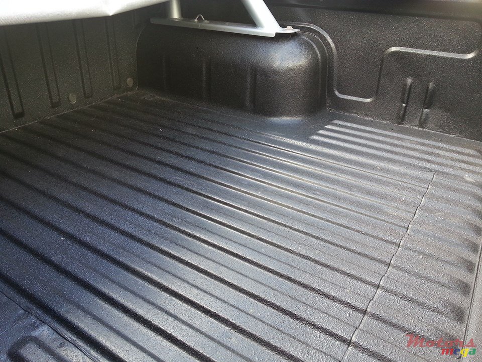 2005' Nissan Hardbody PREDATOR (2X4) 54227164 photo #7