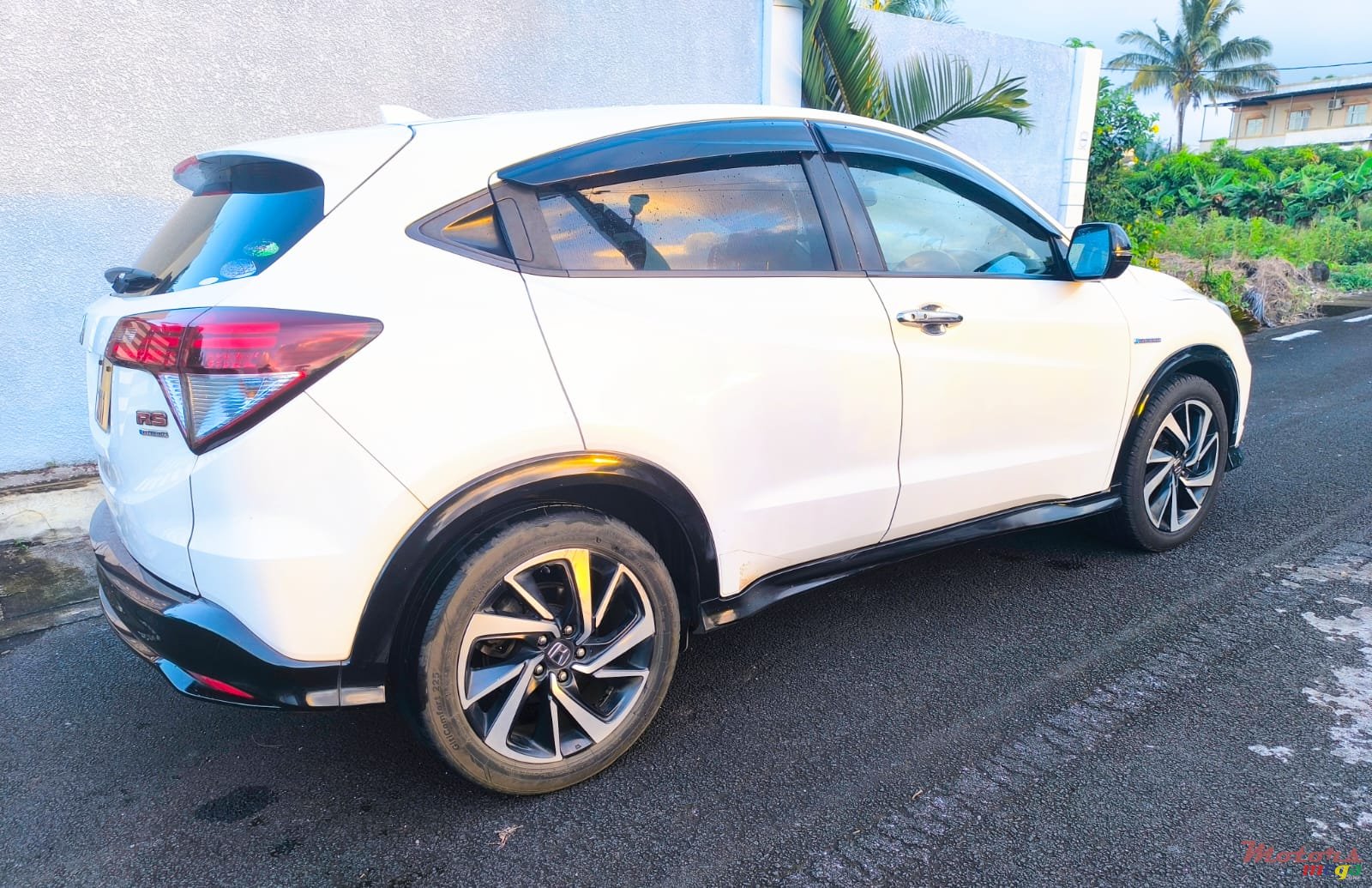 2016' Honda HR-V Vezel RS photo #1