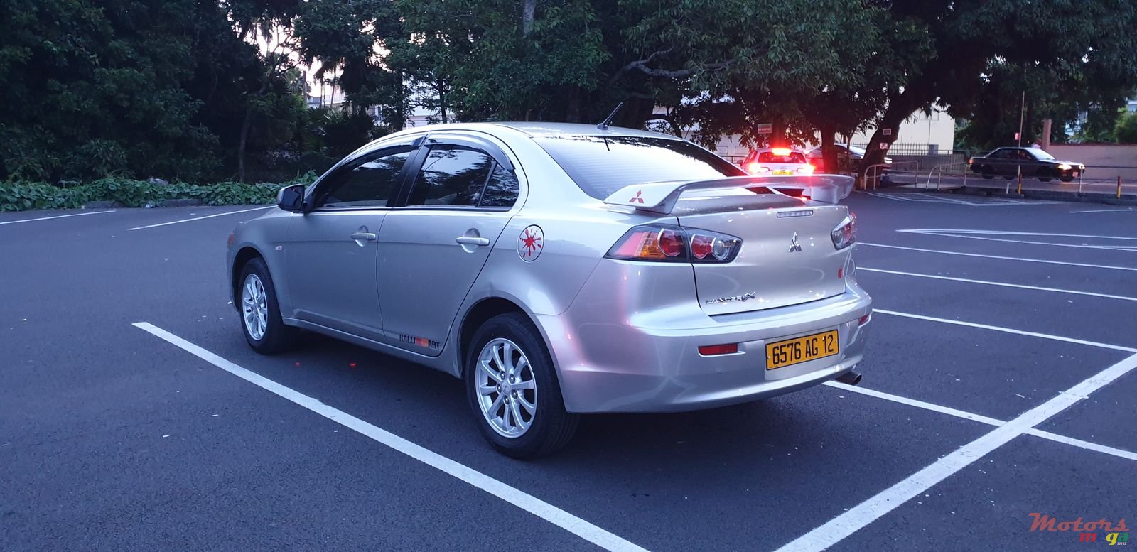 2012' Mitsubishi Lancer Ex photo #2
