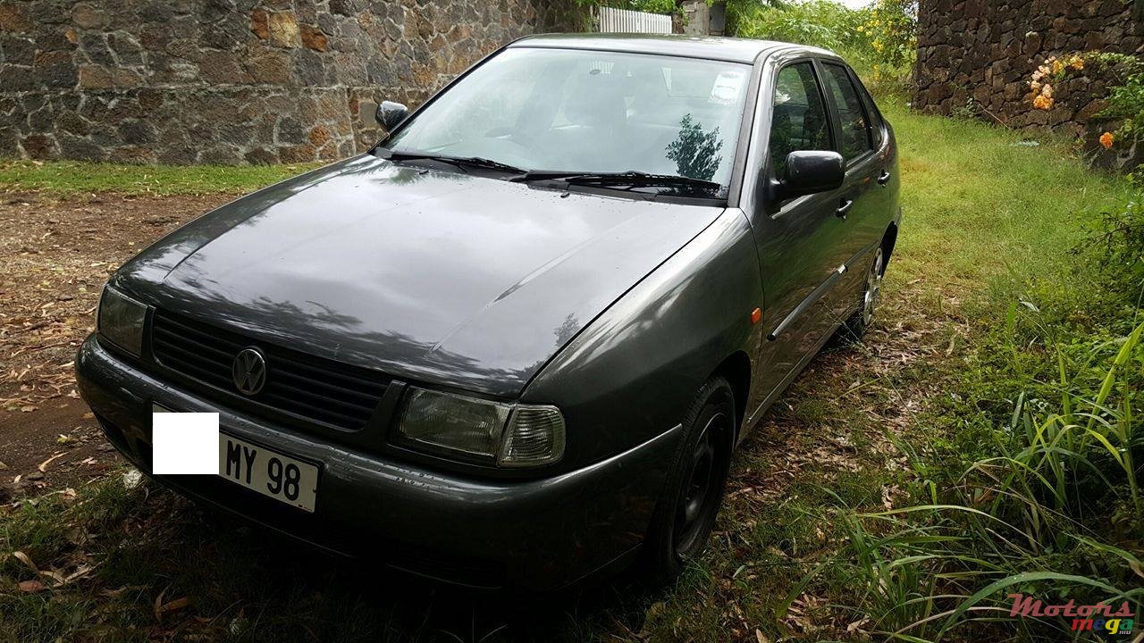 1998' Volkswagen Polo  photo #1