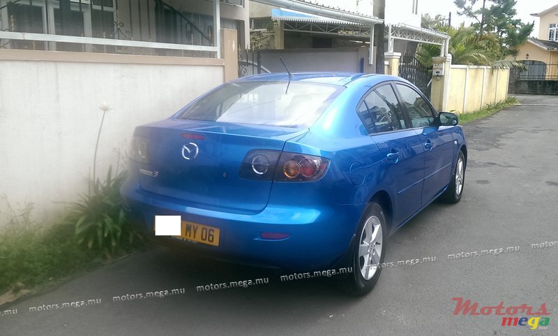 2006' Mazda 3 photo #2