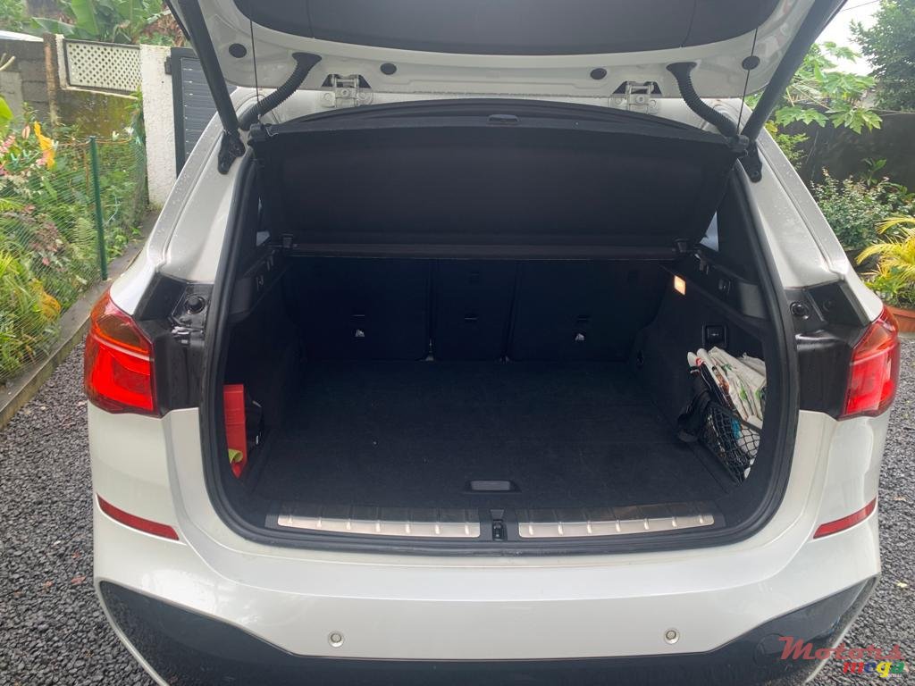 2018' BMW X1 18i MSport photo #6