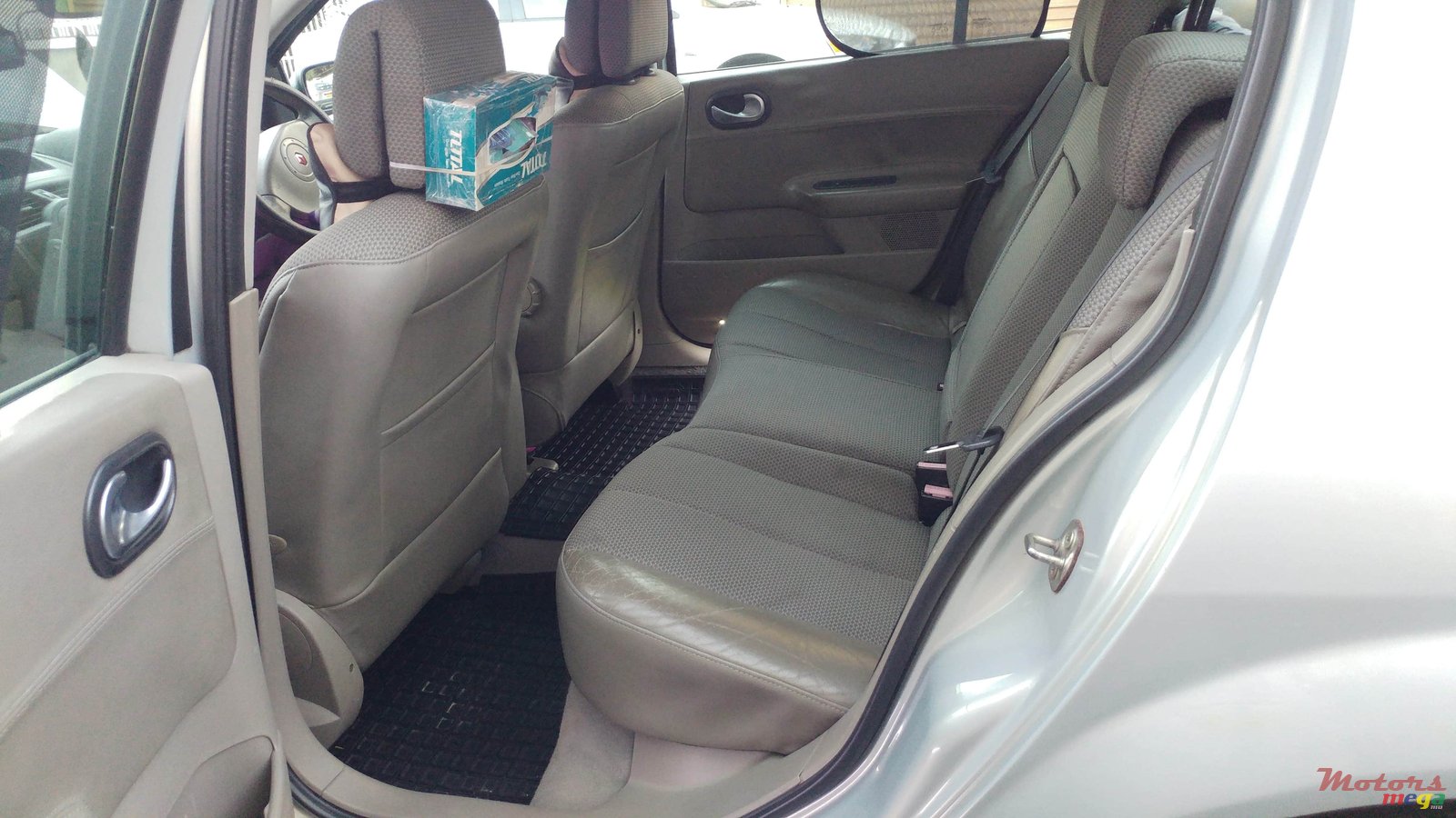 2004' Renault Megane 2 photo #7