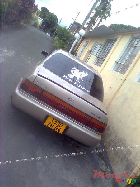 1994' Toyota Corolla moteur injection photo #1