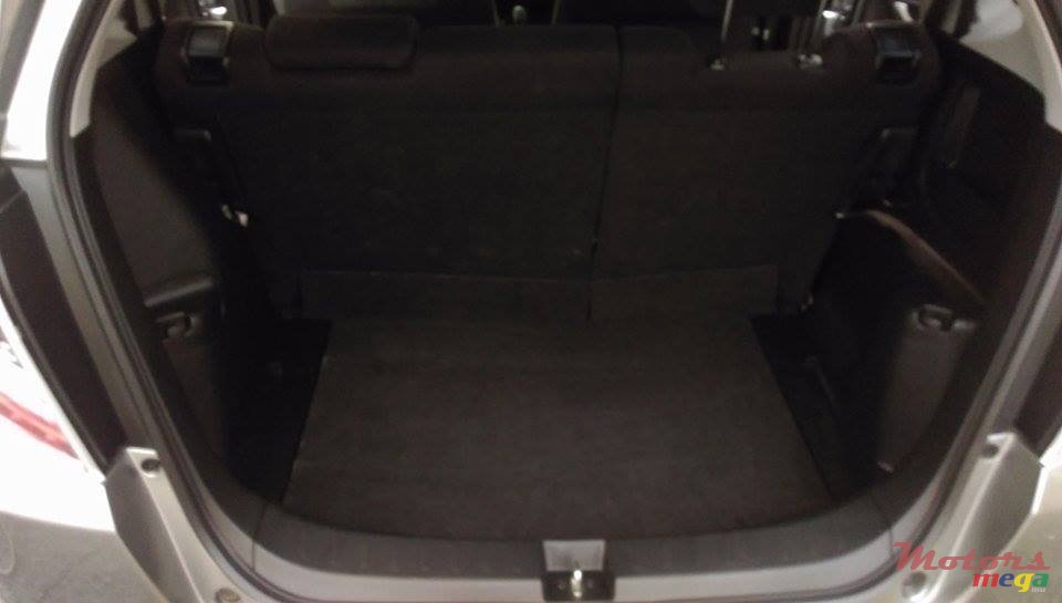 2010' Honda Fit Special Edition photo #7