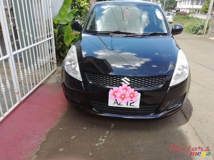 2012' Suzuki Swift photo #2