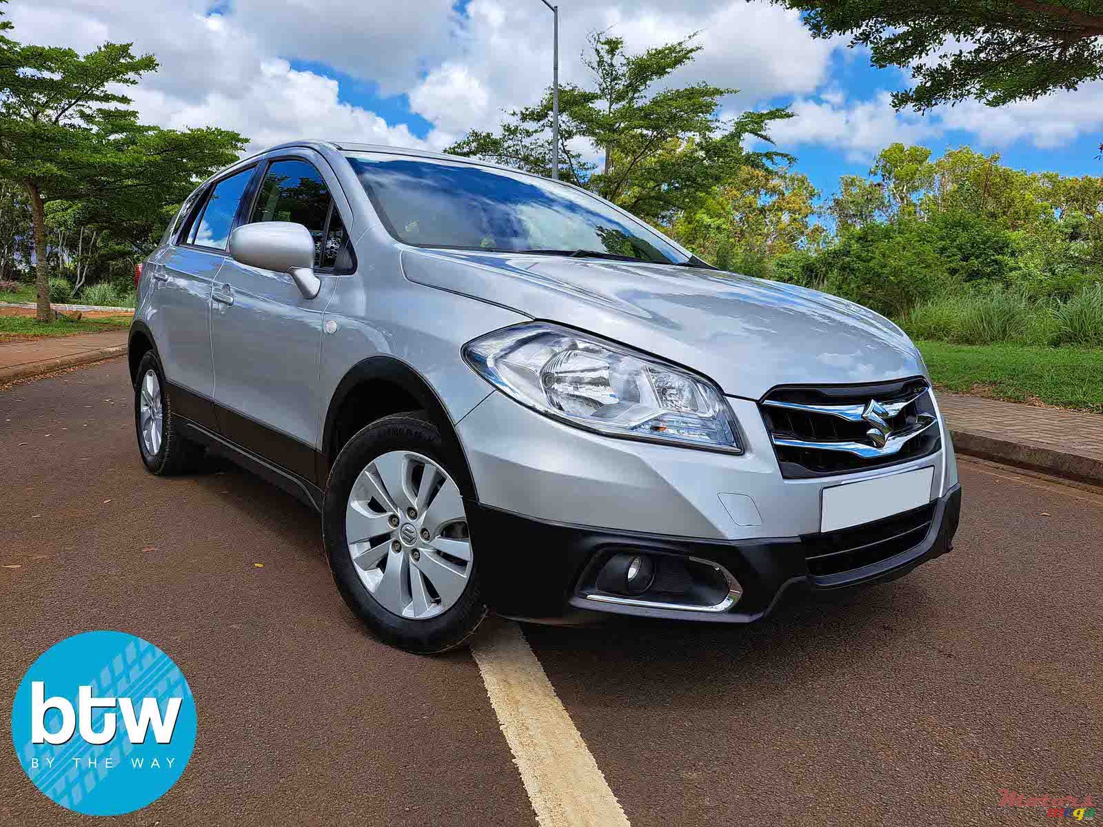 2016' Suzuki SX4 photo #1