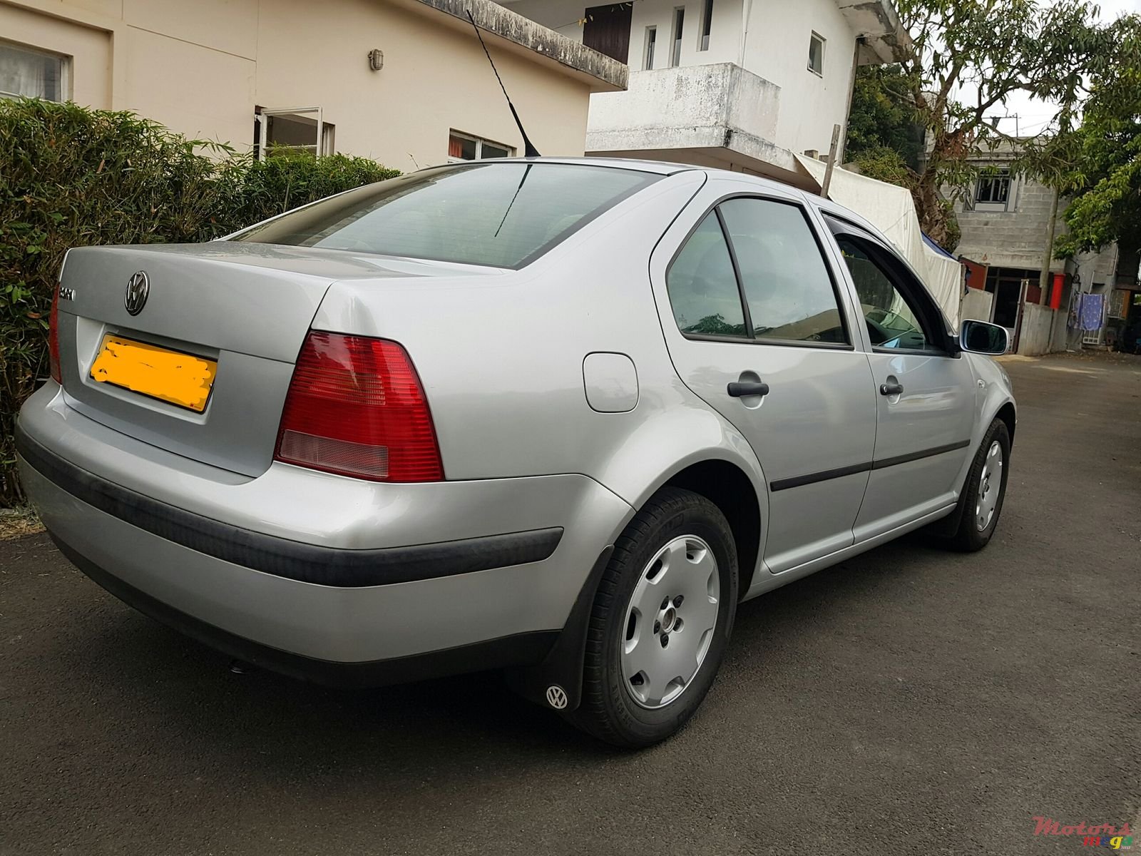 2002' Volkswagen Bora photo #3