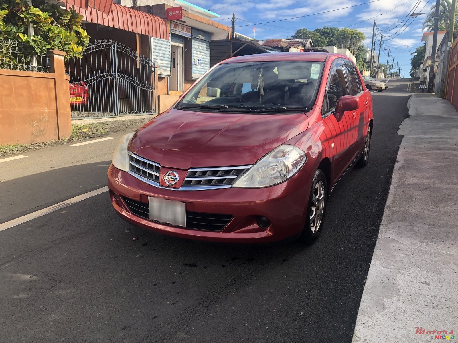 2009' Nissan Tiida photo #3