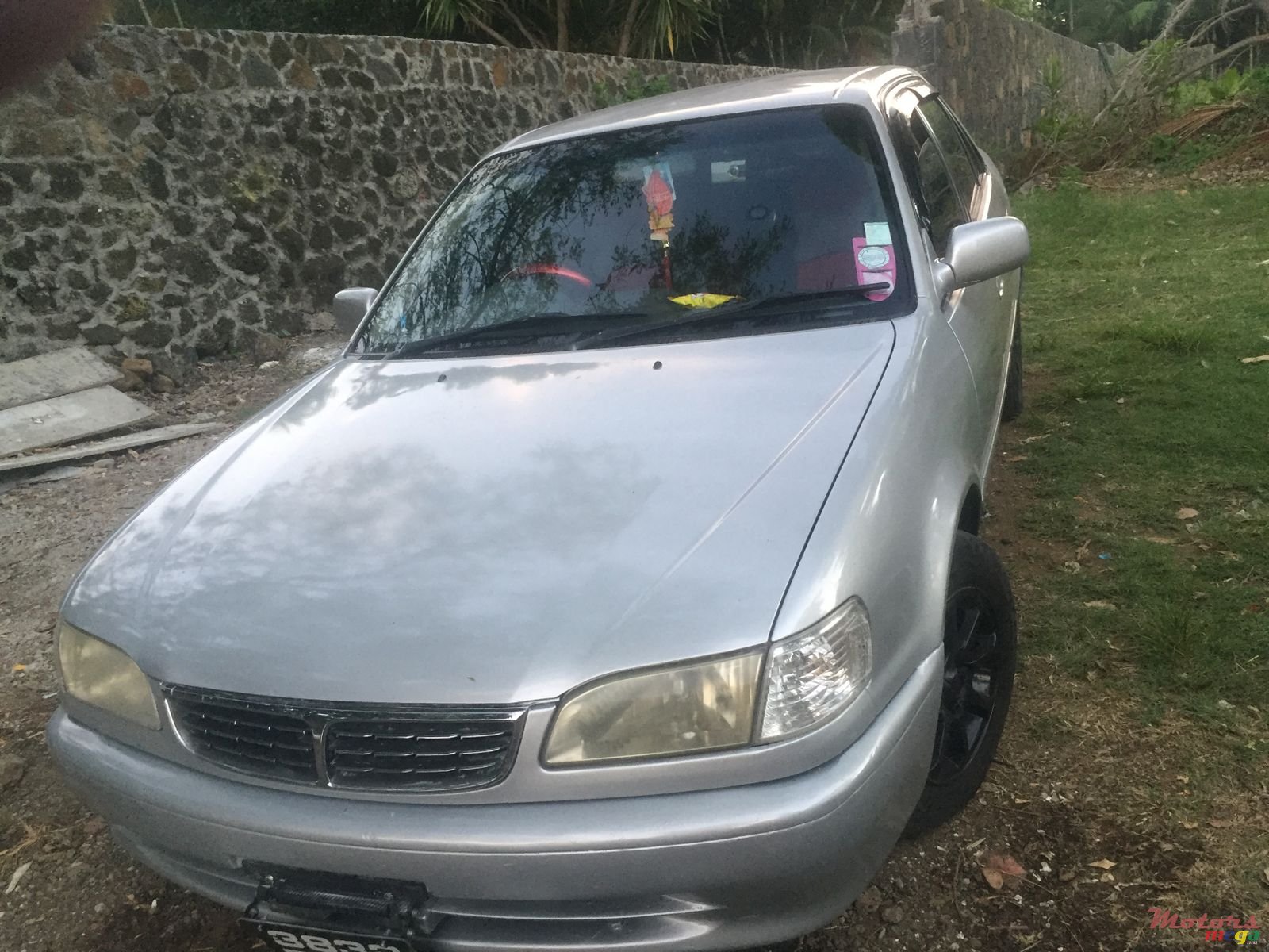 2000' Toyota Corolla photo #2