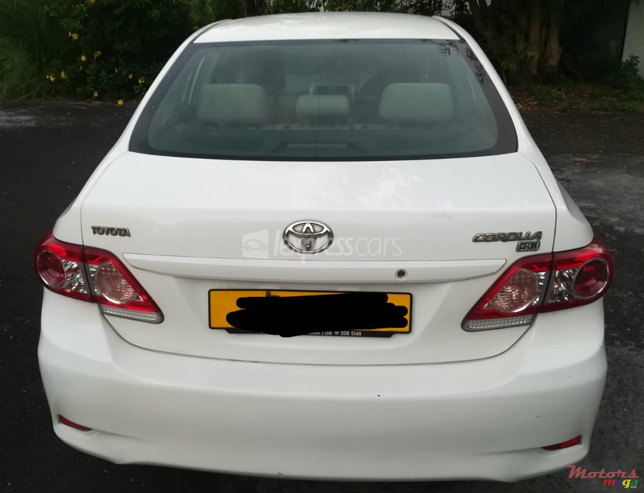 2011' Toyota Corolla photo #3