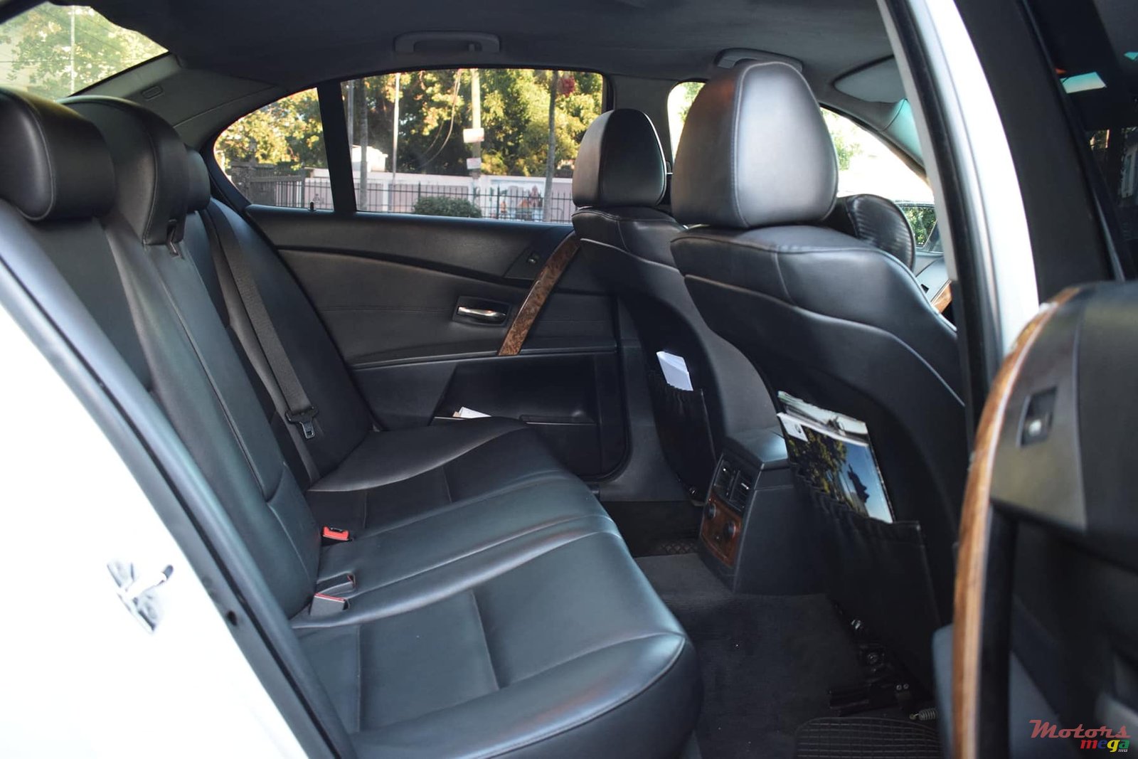 2007' BMW 520 photo #7