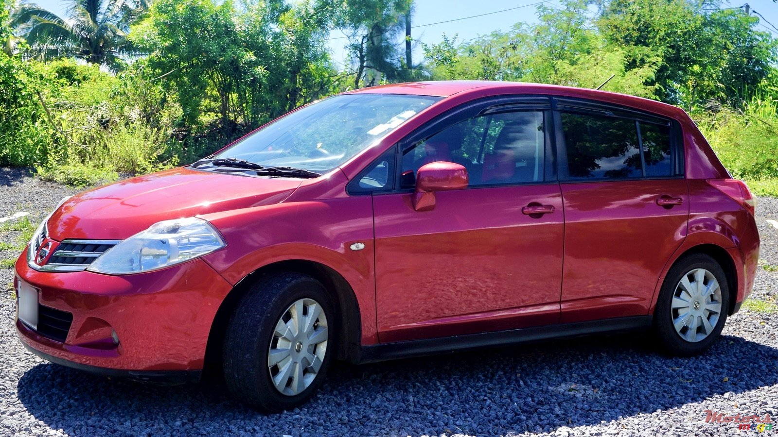 2009' Nissan Tiida photo #3