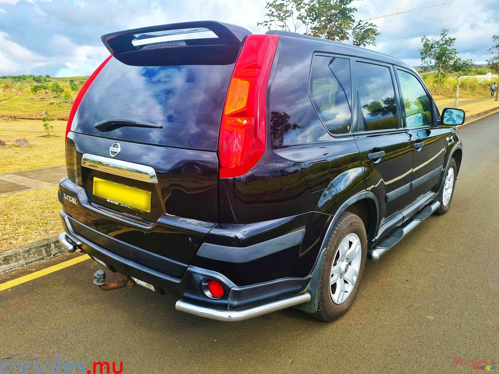 2010' Nissan X-Trail 2.5 AWD photo #4