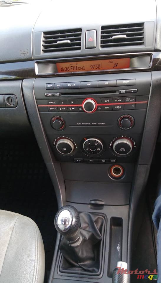 2007' Mazda 3 photo #6