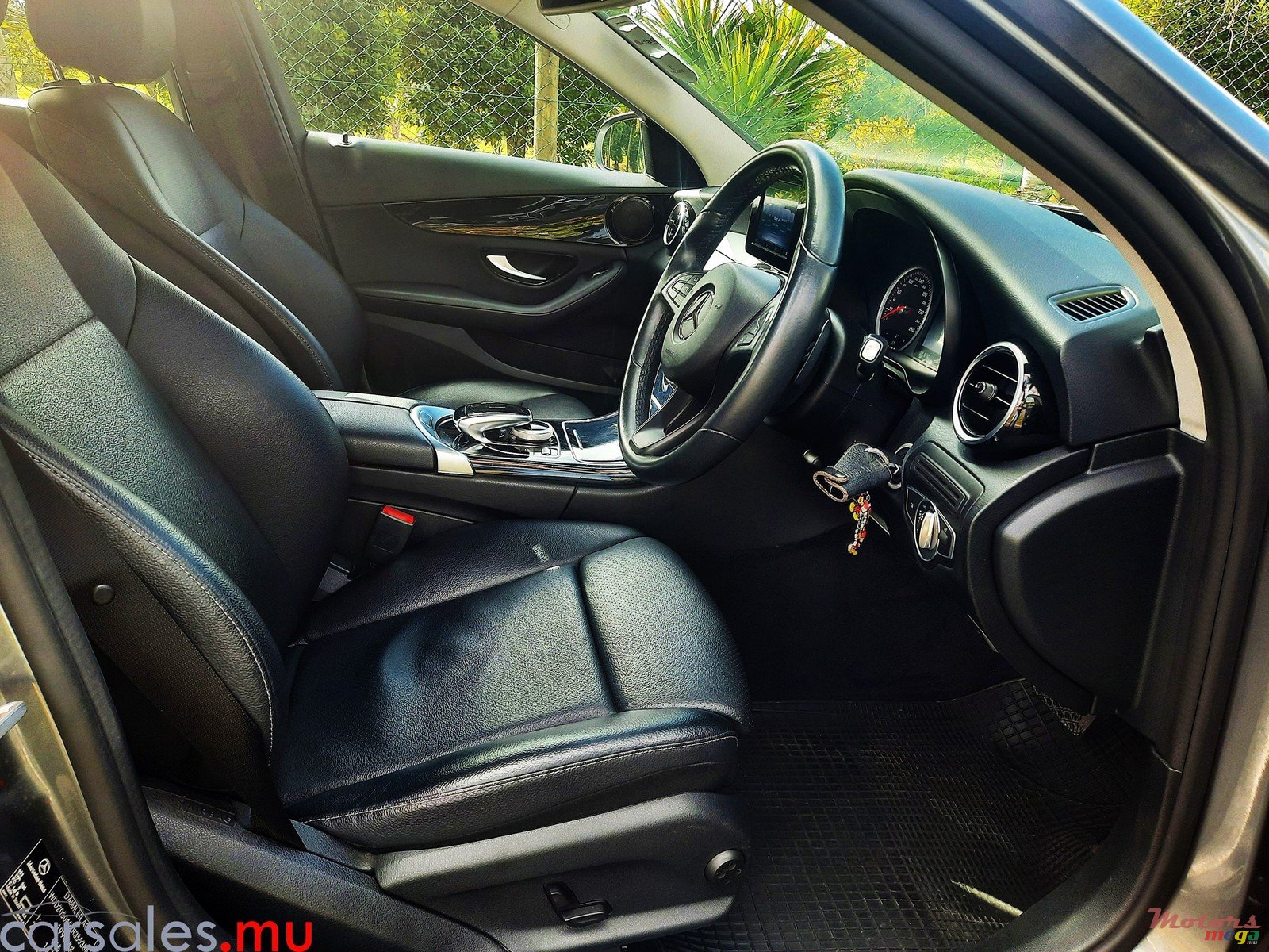 2018' Mercedes-Benz C 180 Elegance photo #5