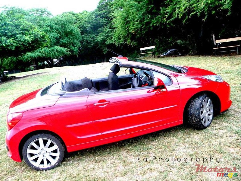 2008' Peugeot photo #6