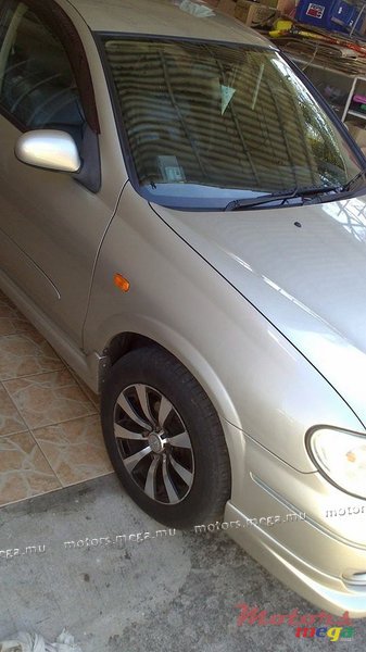 2004' Nissan Sunny n17 photo #7