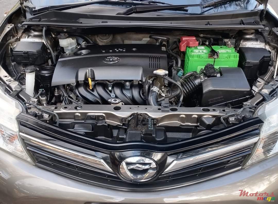 2014' Toyota Fielder photo #3