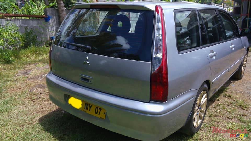 2007' Mitsubishi Lancer photo #4