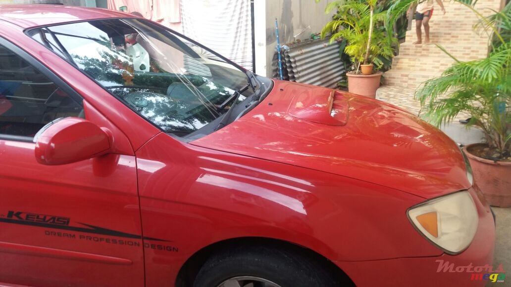 2005' Kia Cerato photo #2