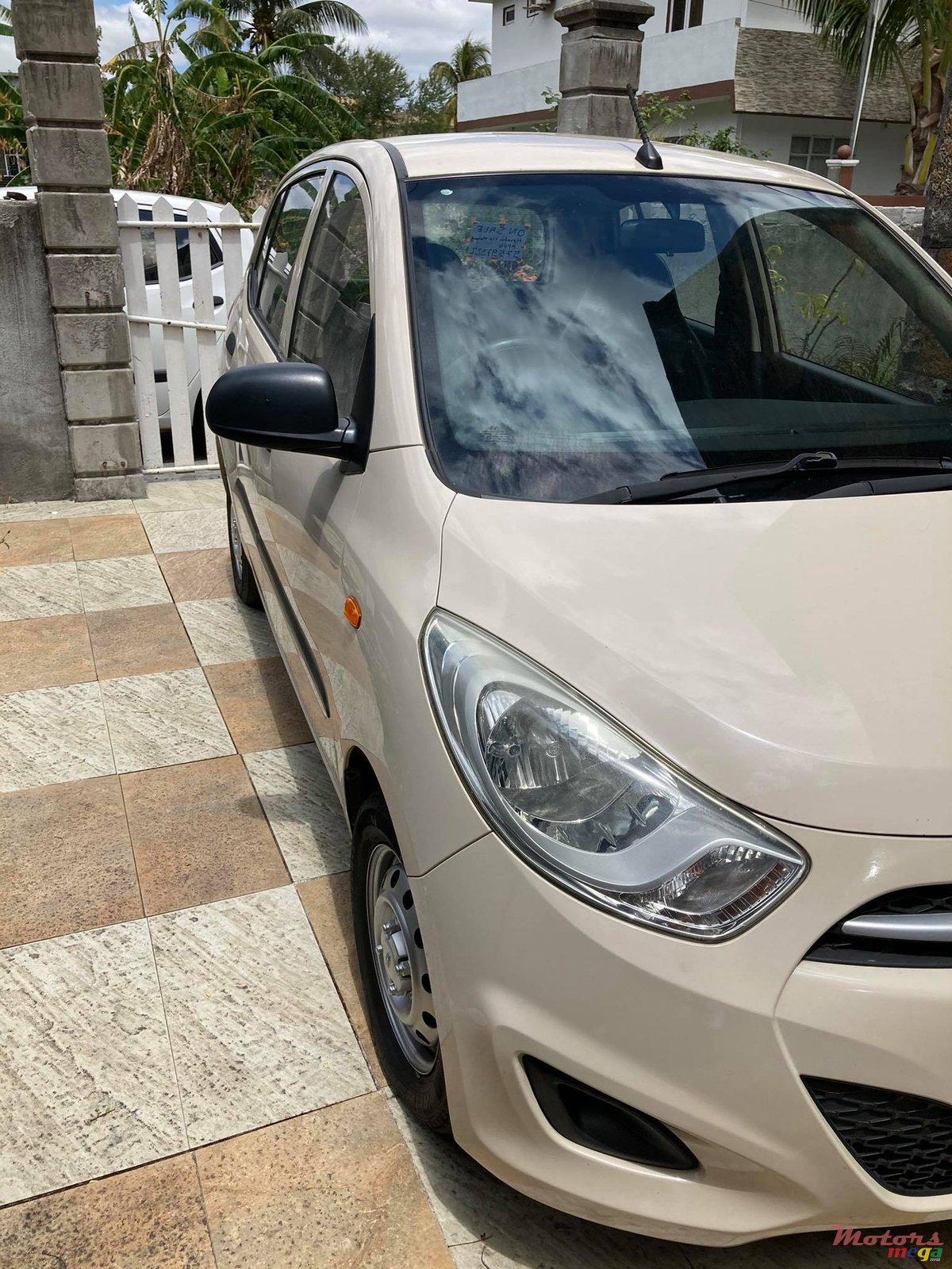 2015' Hyundai i10 photo #1