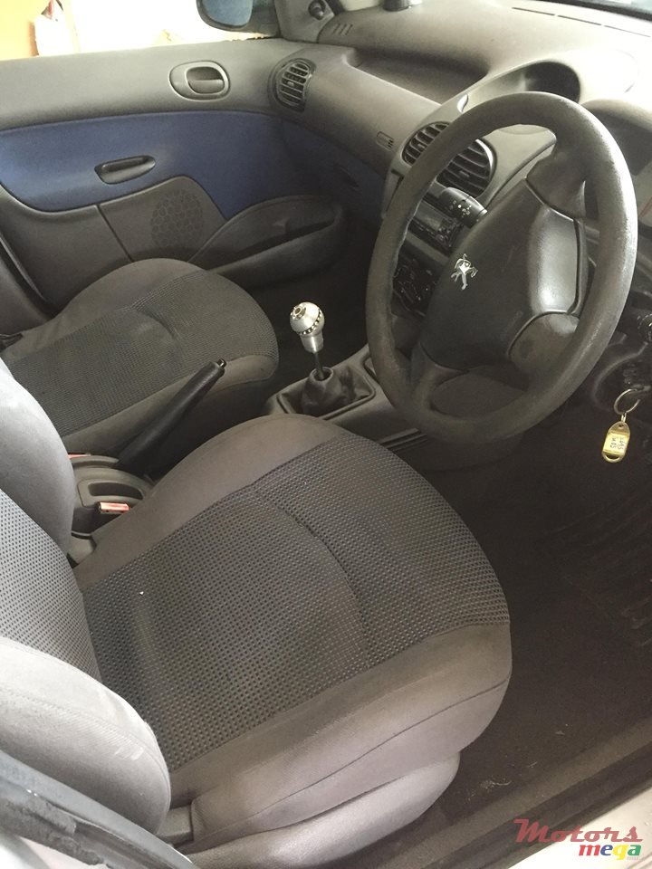 2005' Peugeot 206 photo #6