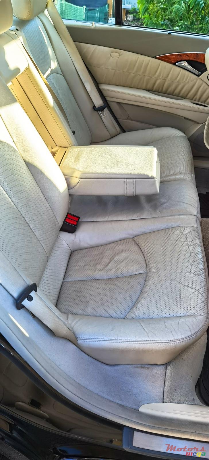 2006' Mercedes-Benz E-Class E280 Elegance photo #5