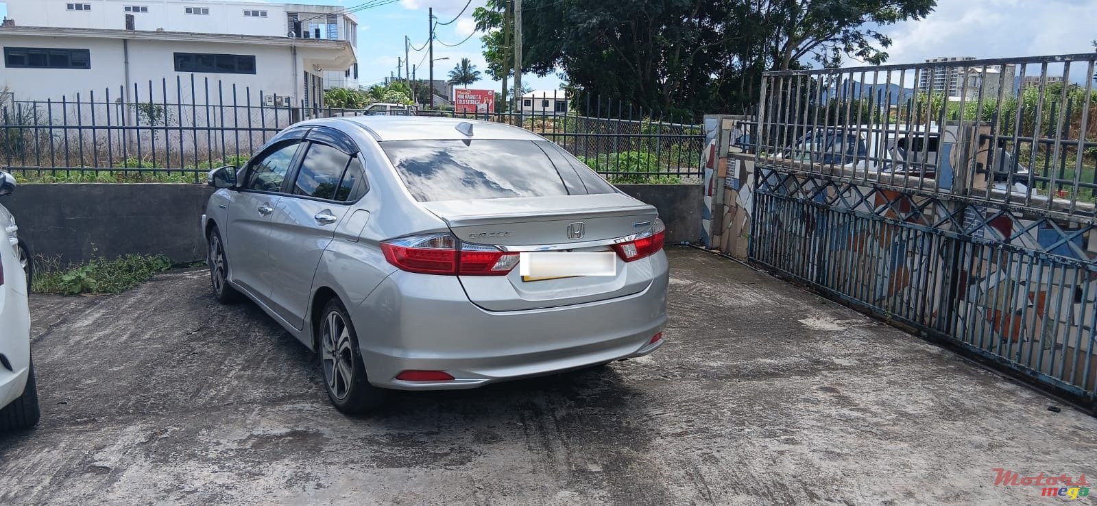 2015' Honda Ballade photo #2