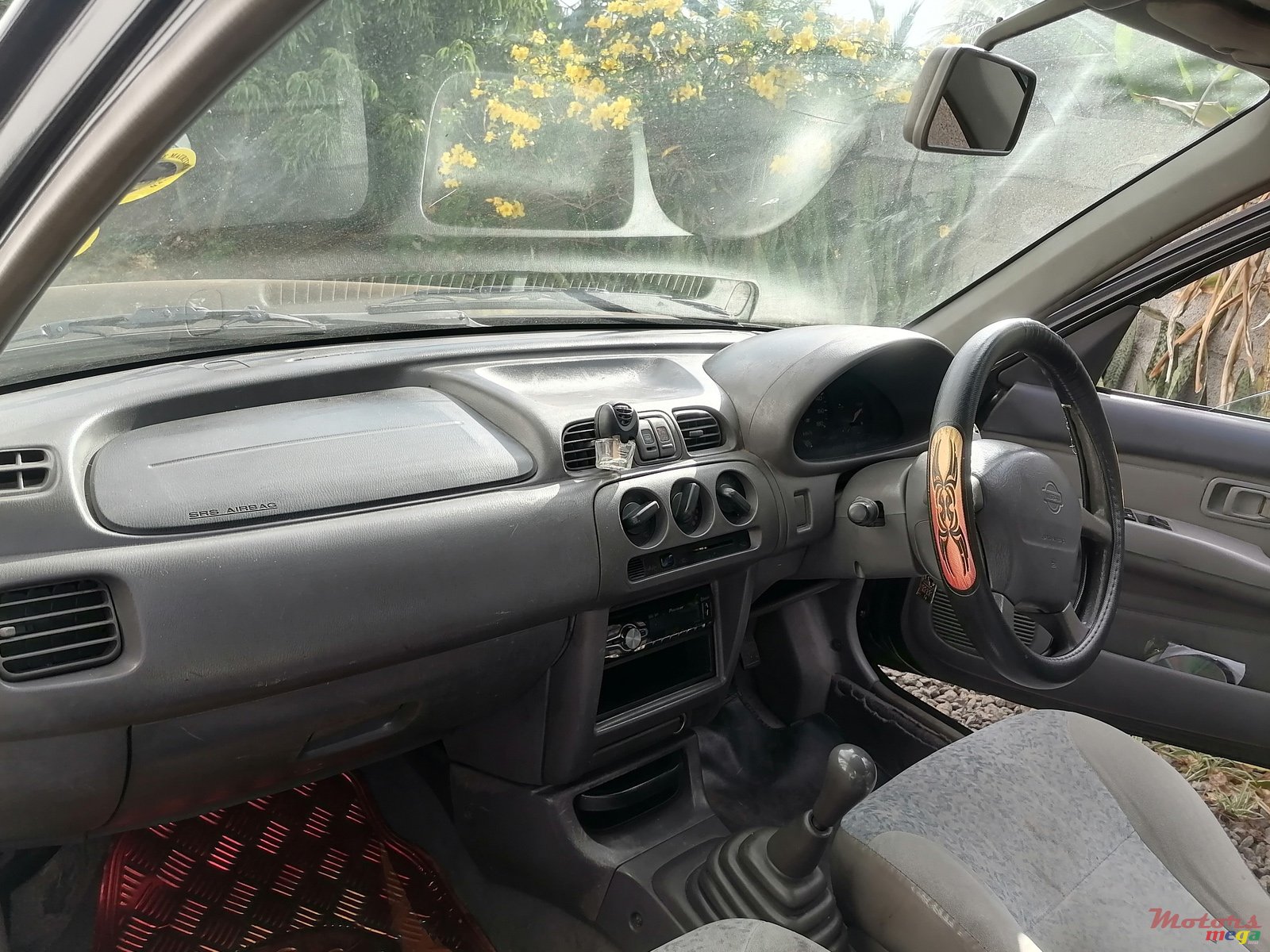 1999' Nissan March photo #3