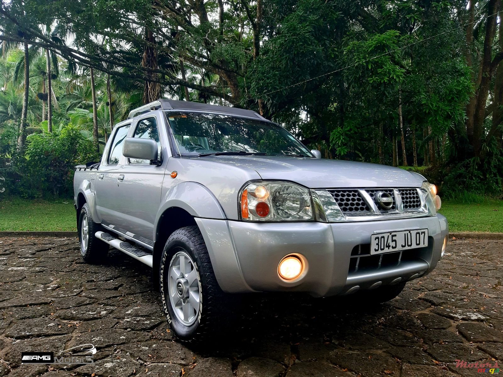 2007' Nissan Hardbody Predator 3.0 photo #2